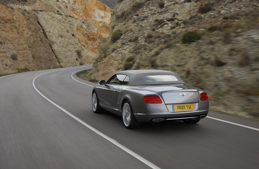  Bentley Continental GT Convertible 2011 года  (фото 22 из 37)